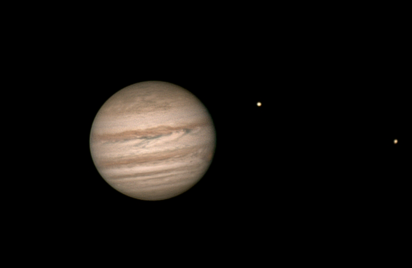 Jupiter et deux lunes observées depuis l'OAO